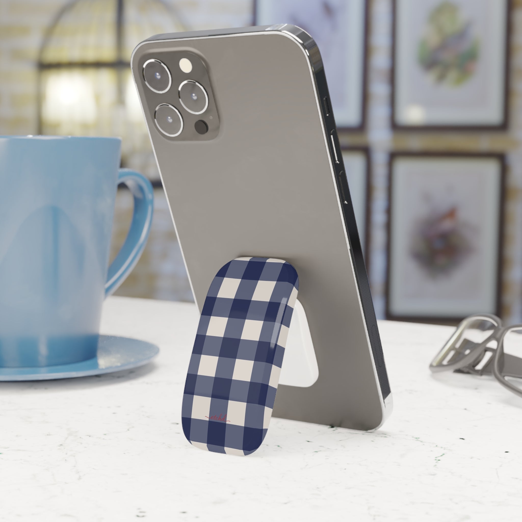 Navy & Cream Gingham Anello clip per telefono di etchd, vista 3