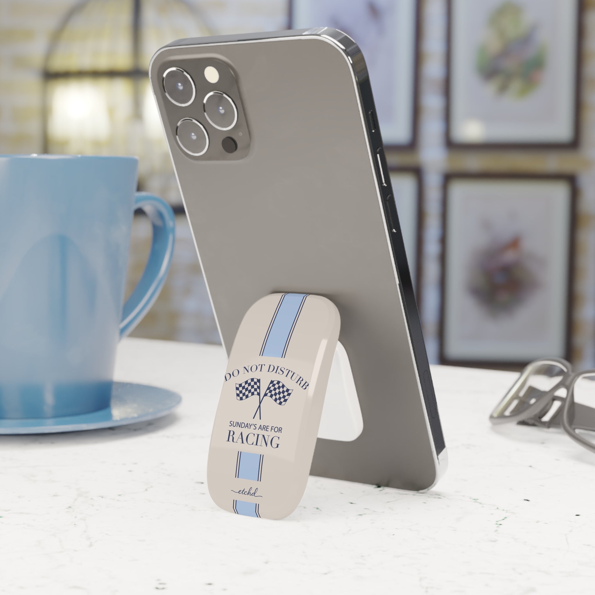 DND Sunday Click-On Phone Grip