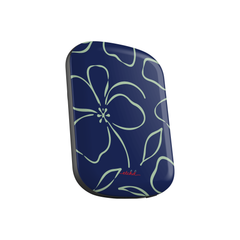 Navy & Sage Floral Powerbank magnetico di etchd, vista 2