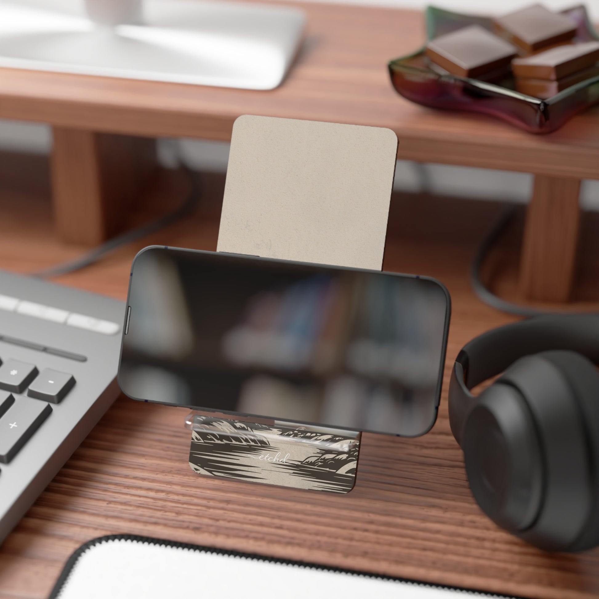 Explorer Phone Stand-4