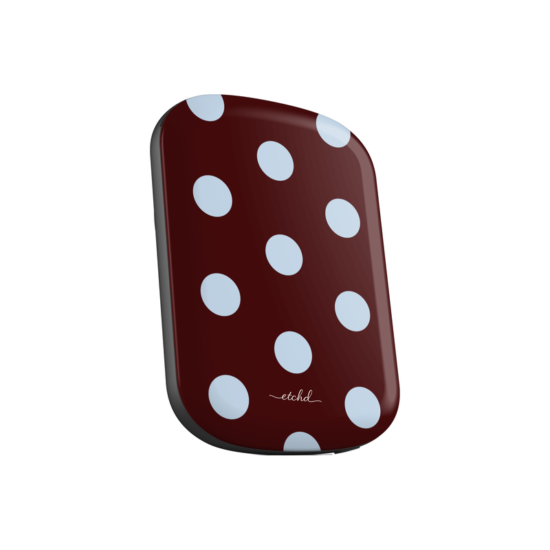 Cherry & Blue Polka Dot Batería externa magnética de etchd, vista 3